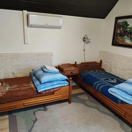 Apartment Malomkerek Vendeghaz 1. Zebegeny